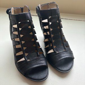 Naturalizer Talan Sandals